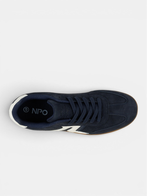 Basket navy bande blanche...