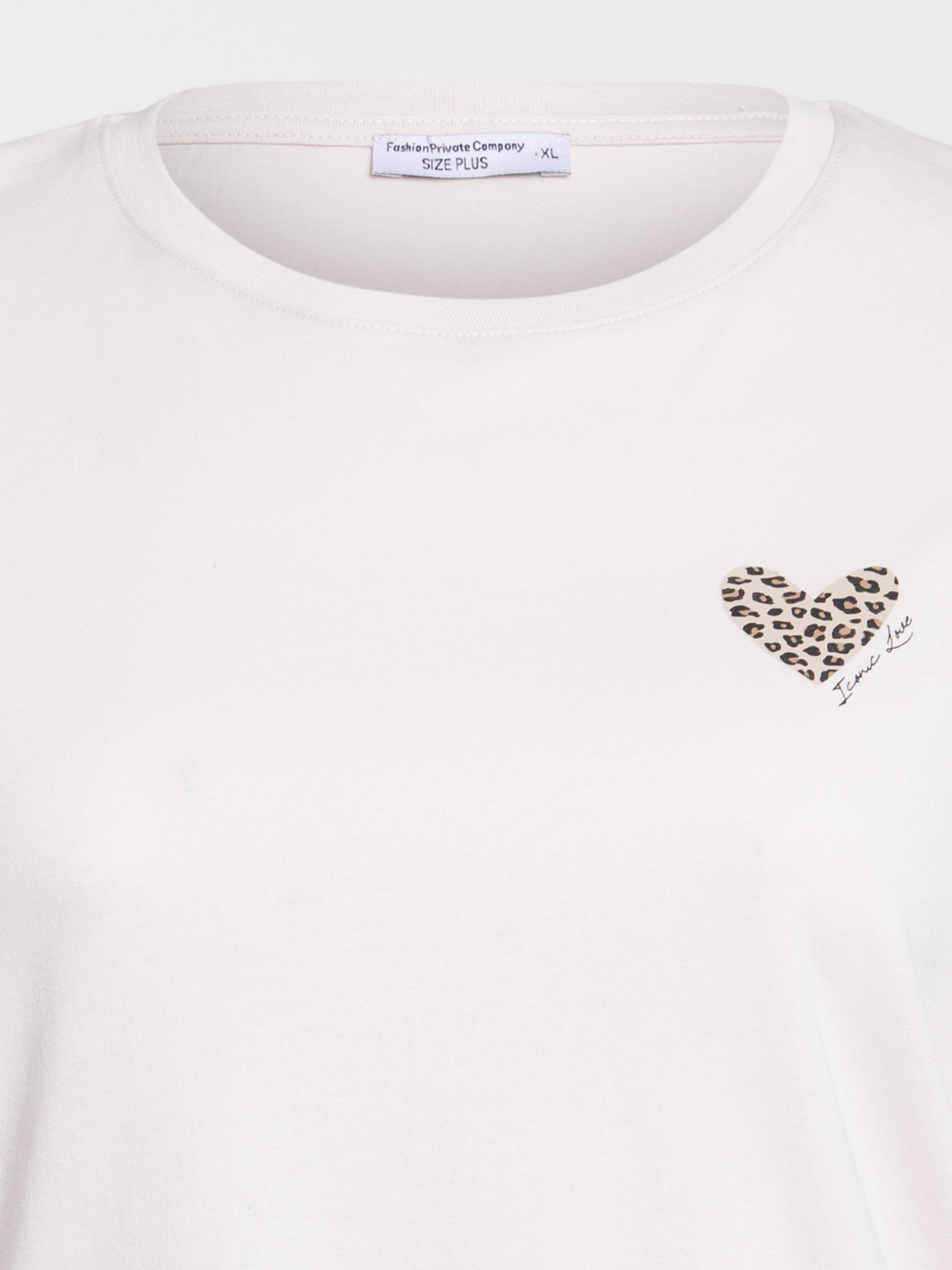 T-shirt motif coeur grande taille femme T-shirt motif coeur grande taille femme
