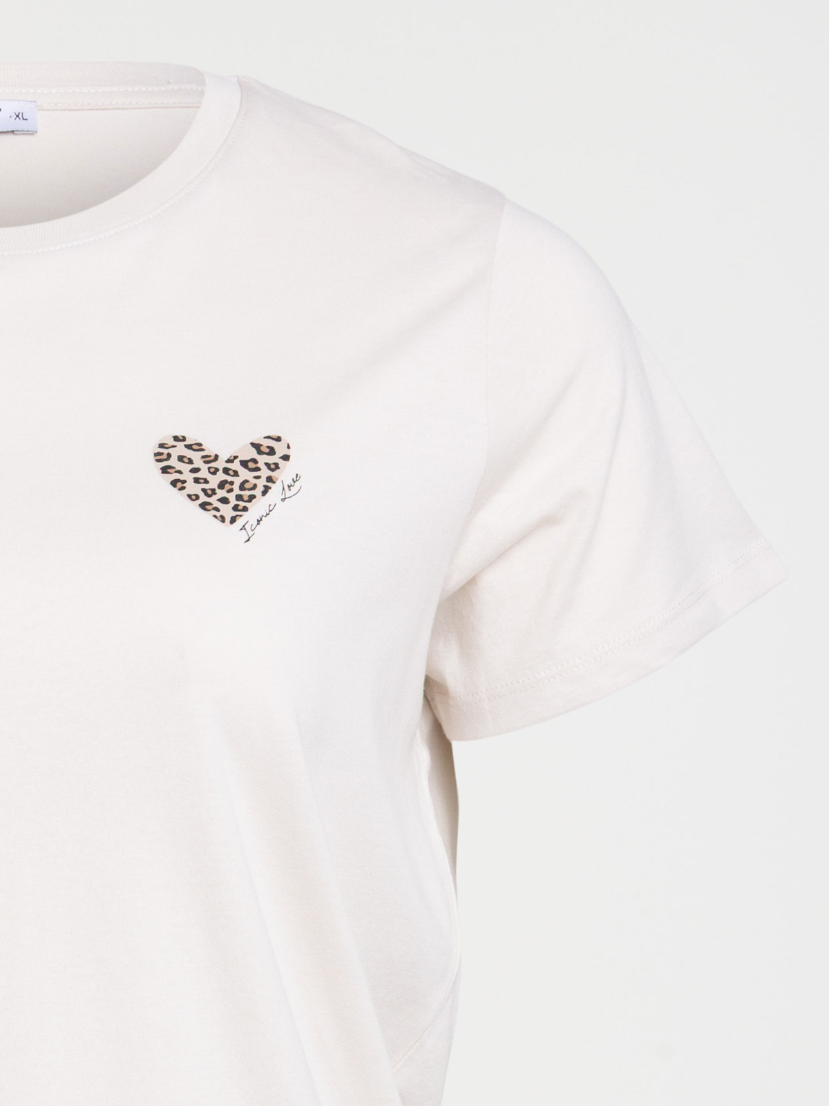 T-shirt motif coeur grande taille femme T-shirt motif coeur grande taille femme