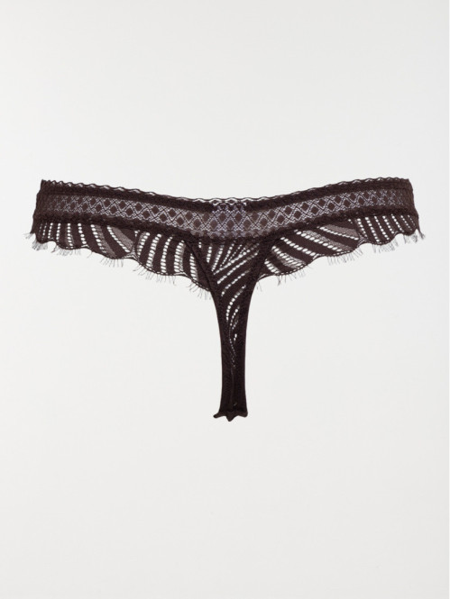String dentelle graphique...