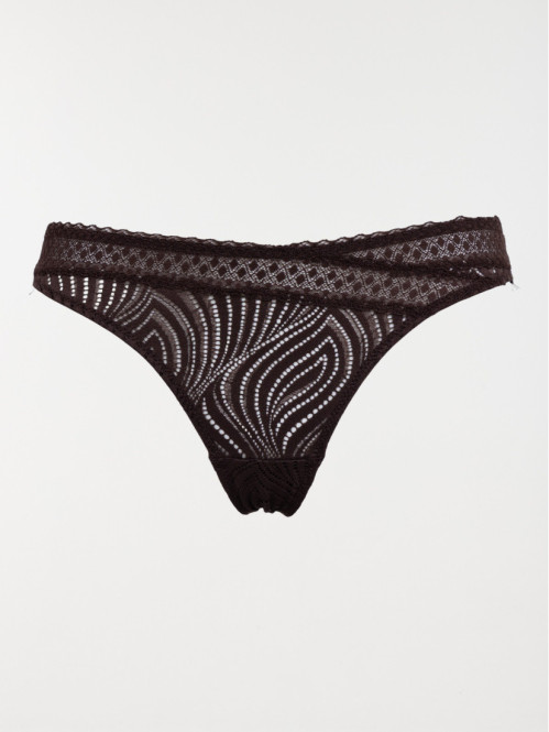 String dentelle graphique...