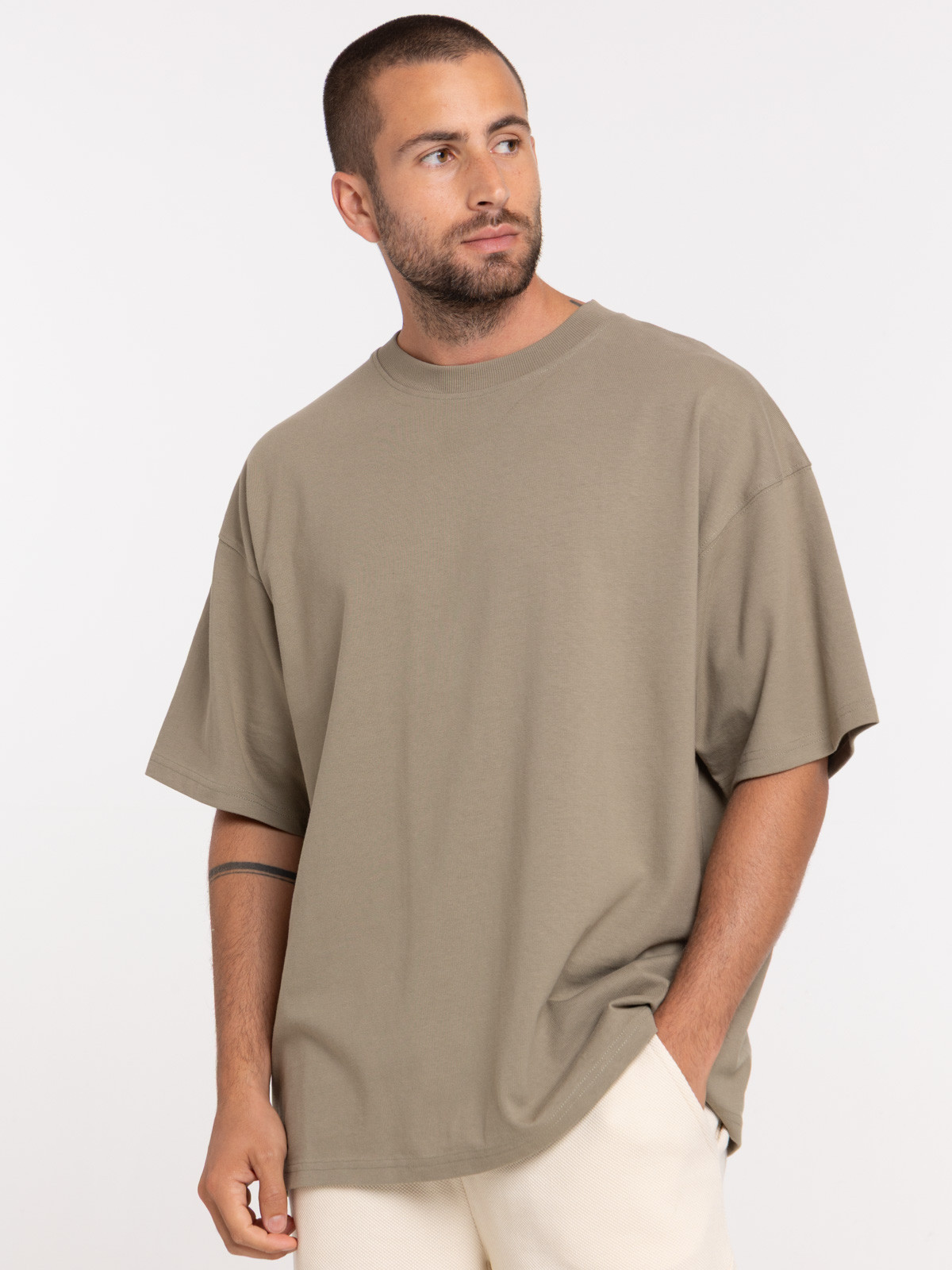 T-shirt oversize vert sauge homme T-shirt oversize vert sauge homme