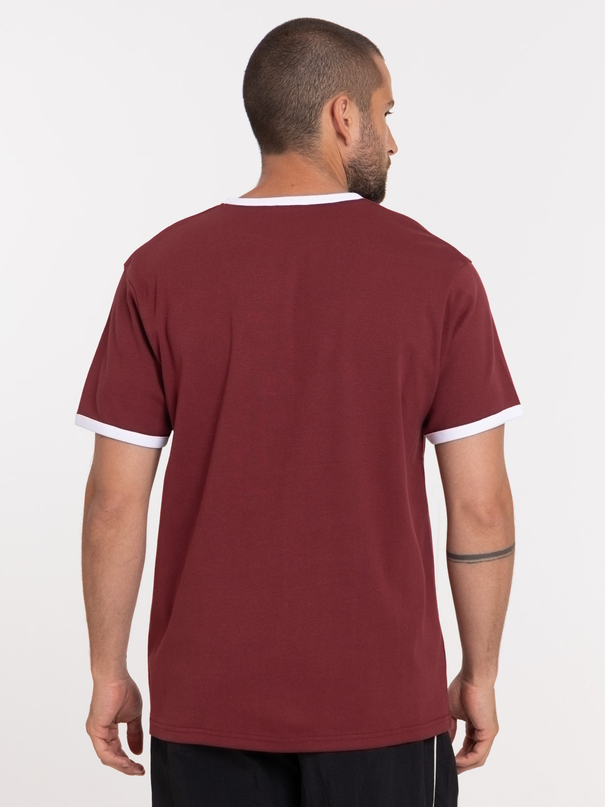 T-shirt cherry détails contrastés homme