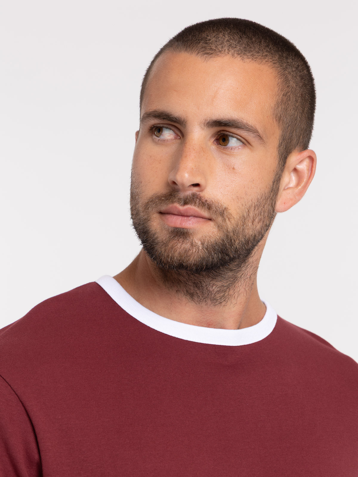 T-shirt cherry détails contrastés homme