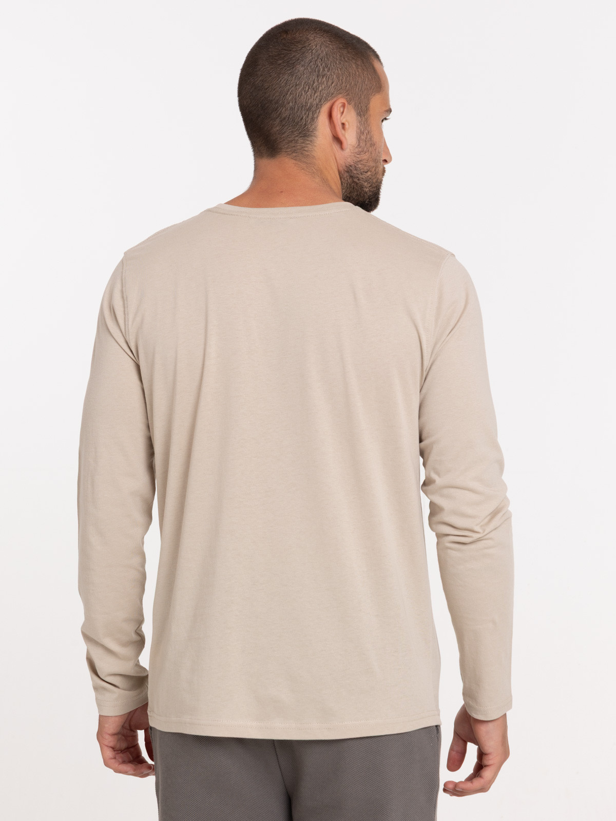 T-shirt uni col rond 100 % coton homme T-shirt uni col rond 100 % coton homme