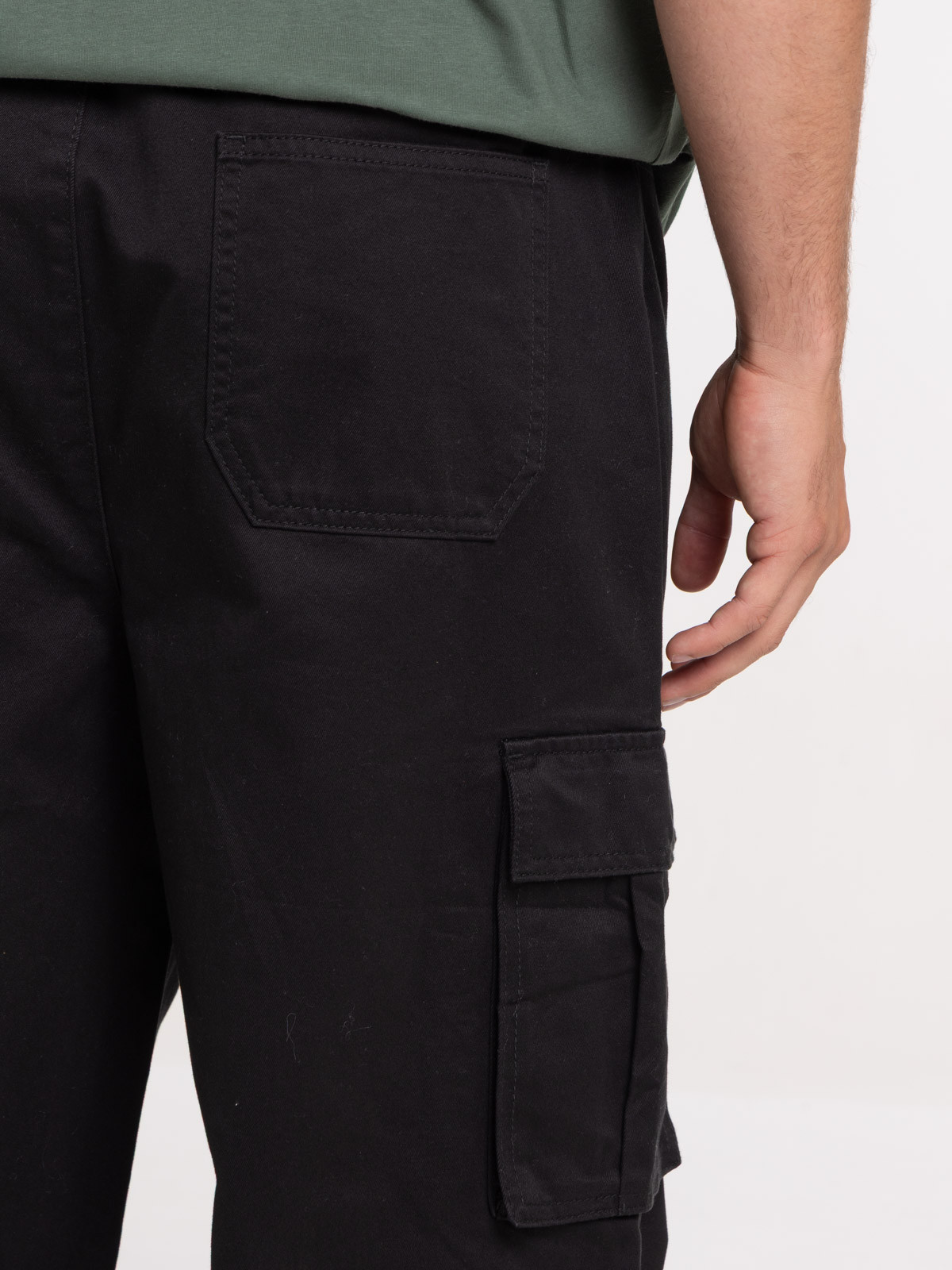 Pantalon homme cargo coloris noir