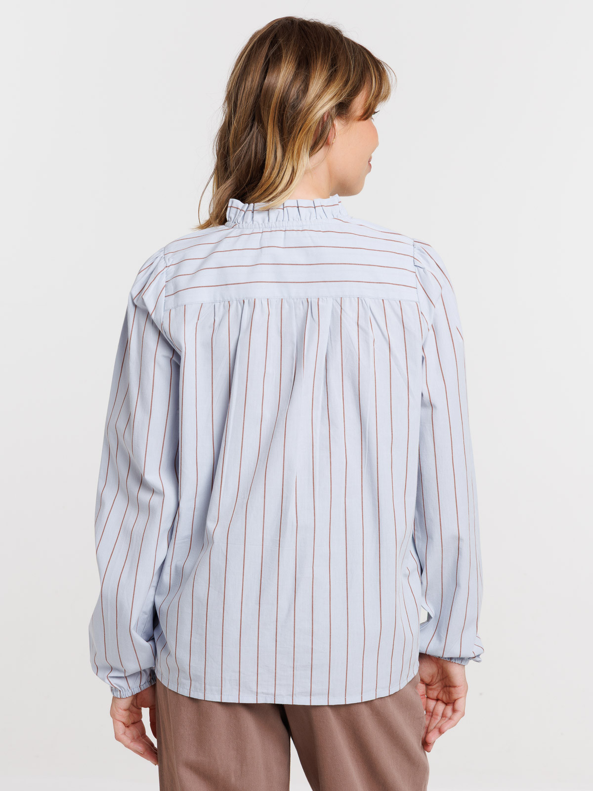 Chemise col montant volant rayé femme Chemise col montant volant rayé femme