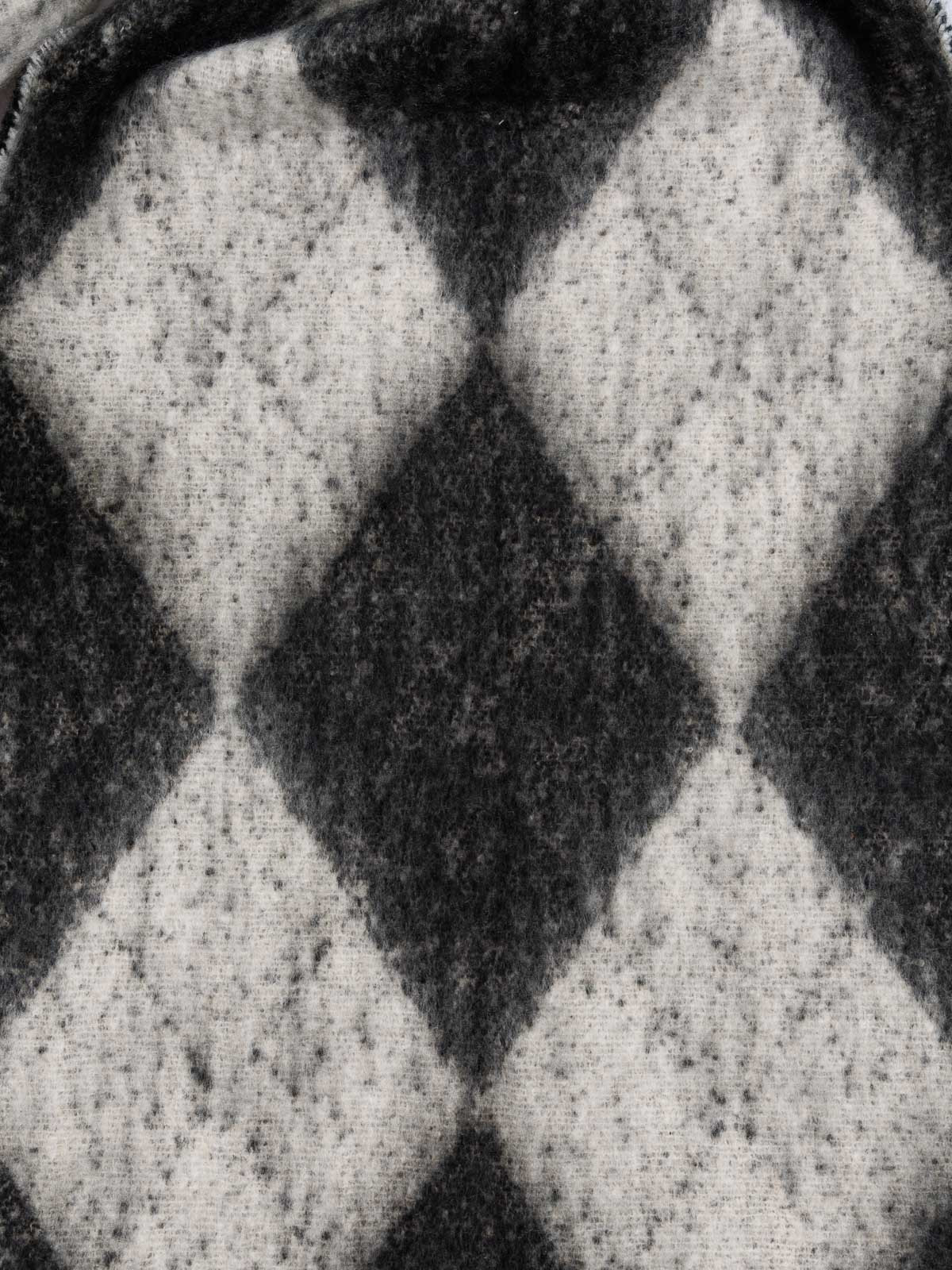 Écharpe noire à carreaux femme Écharpe noire à carreaux femme