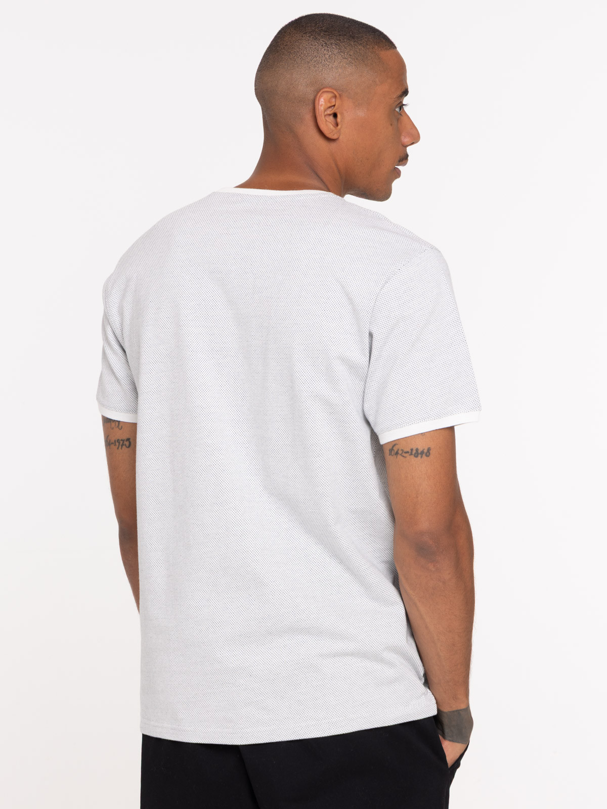 Tee-shirt col V fausse poche homme Tee-shirt col V fausse poche homme