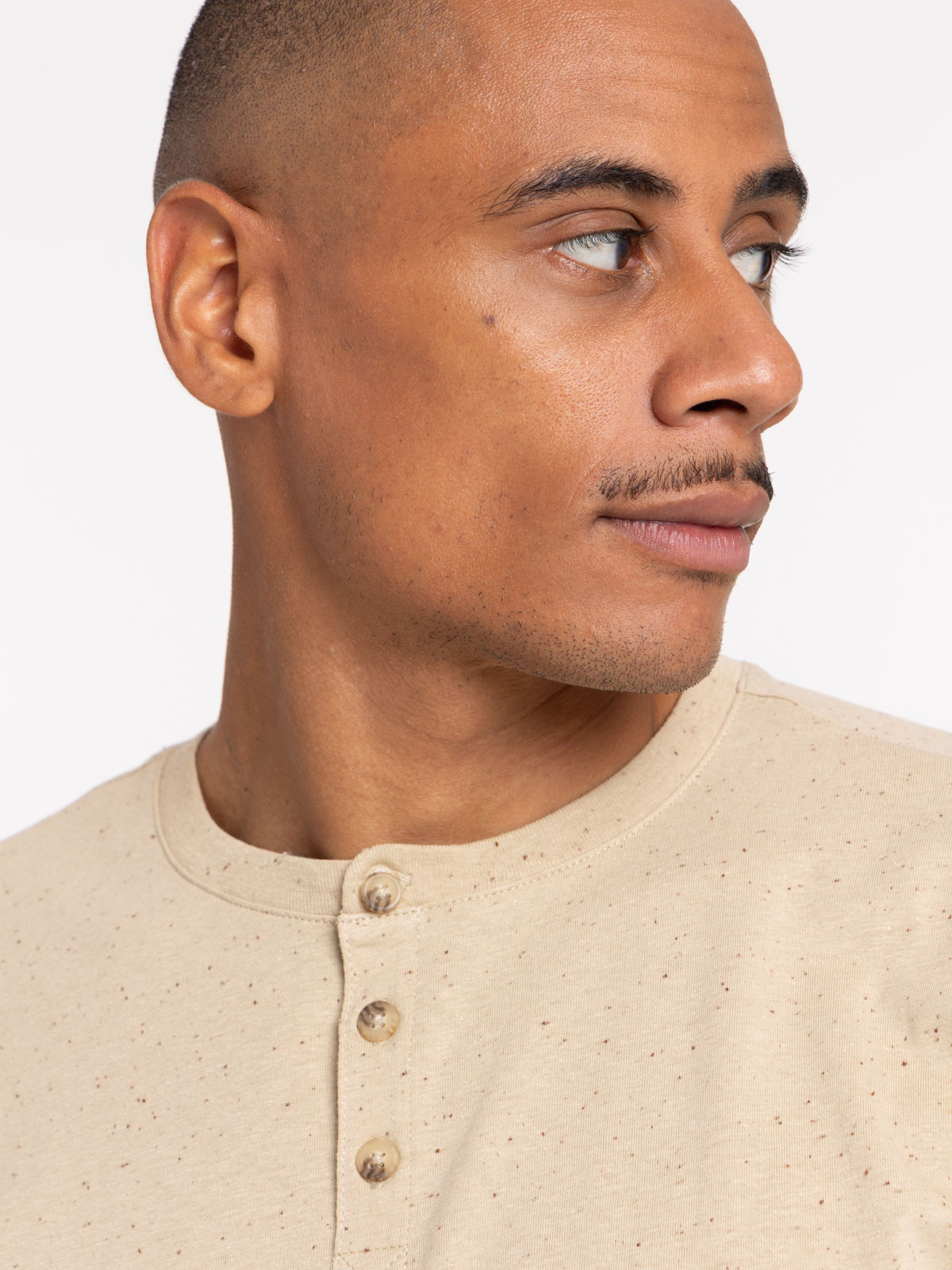 T-shirt col rond boutonné homme T-shirt col rond boutonné homme