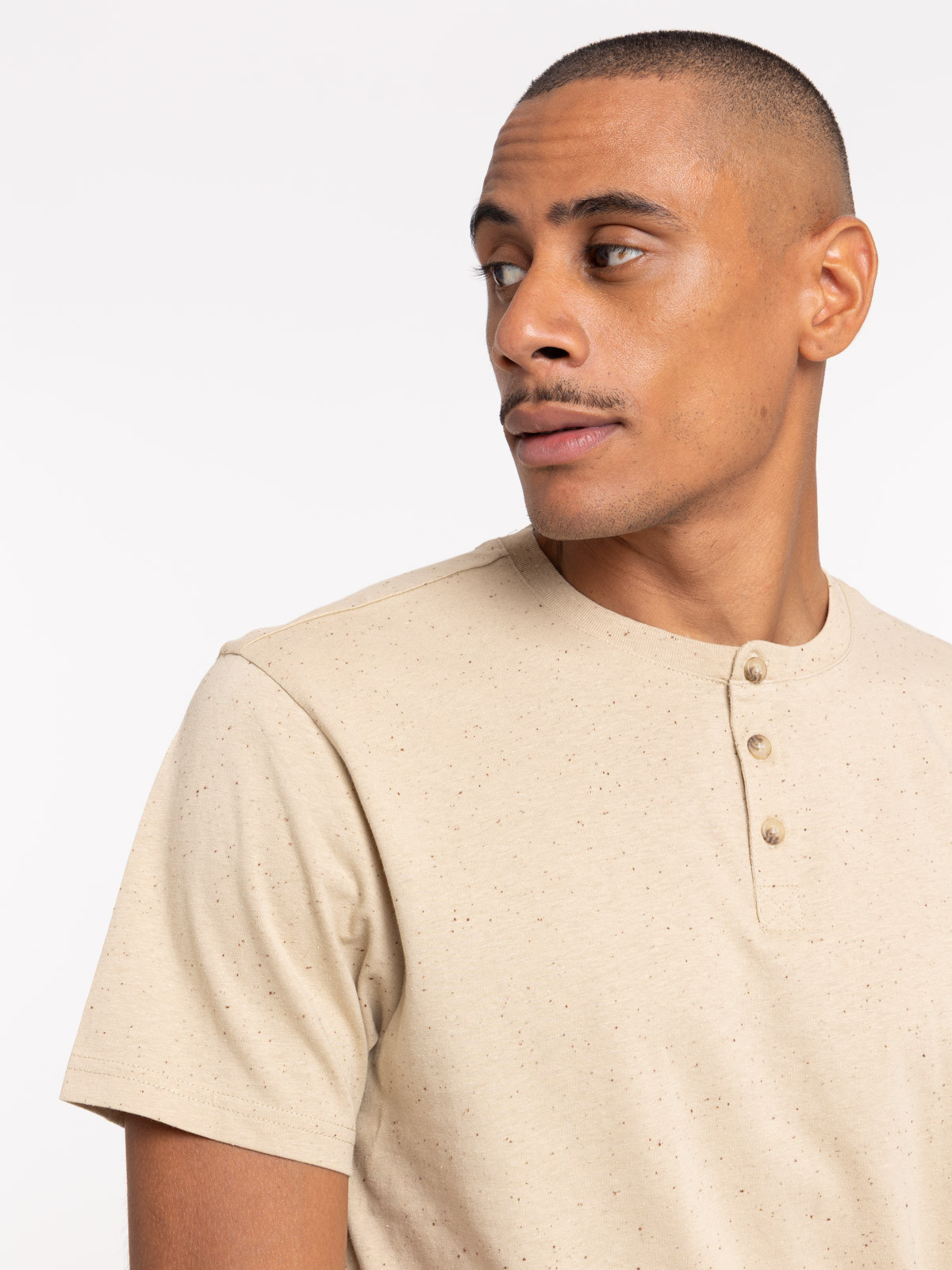 T-shirt col rond boutonné homme T-shirt col rond boutonné homme