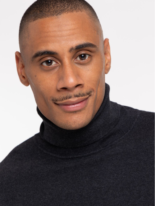 Pull col roulé homme