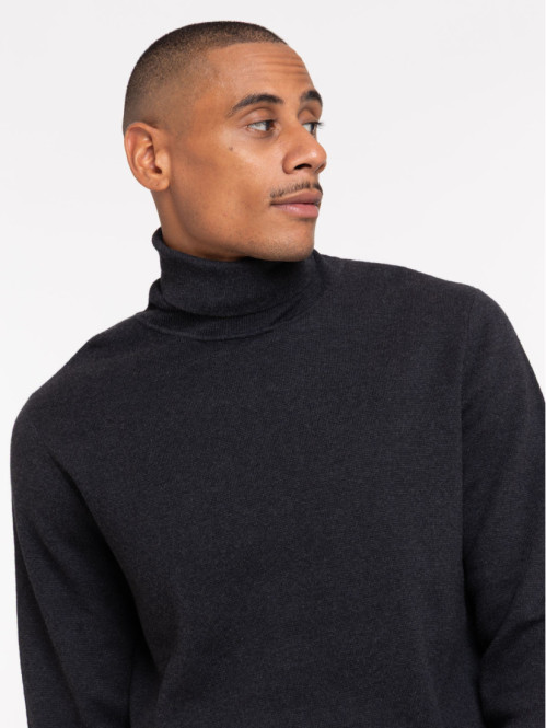 Pull col roulé homme