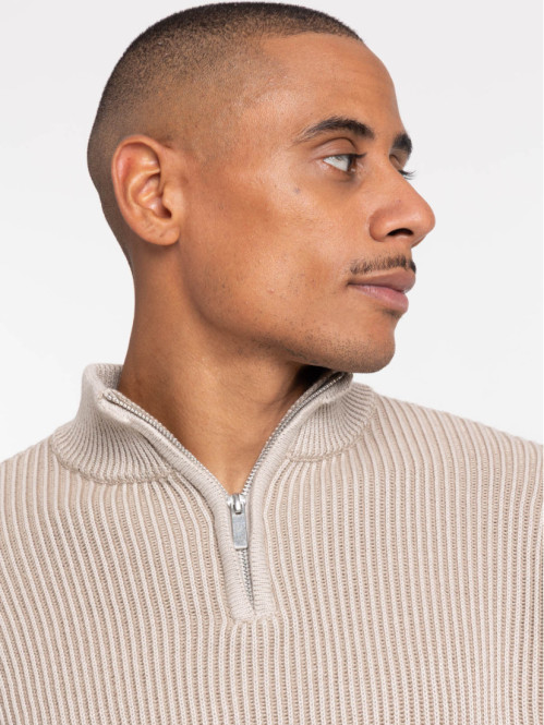 Pull col montant zippé écru...