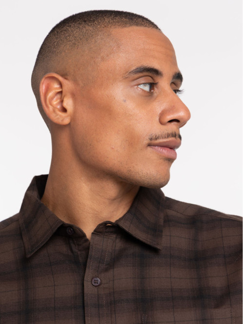 Chemise à carreaux homme