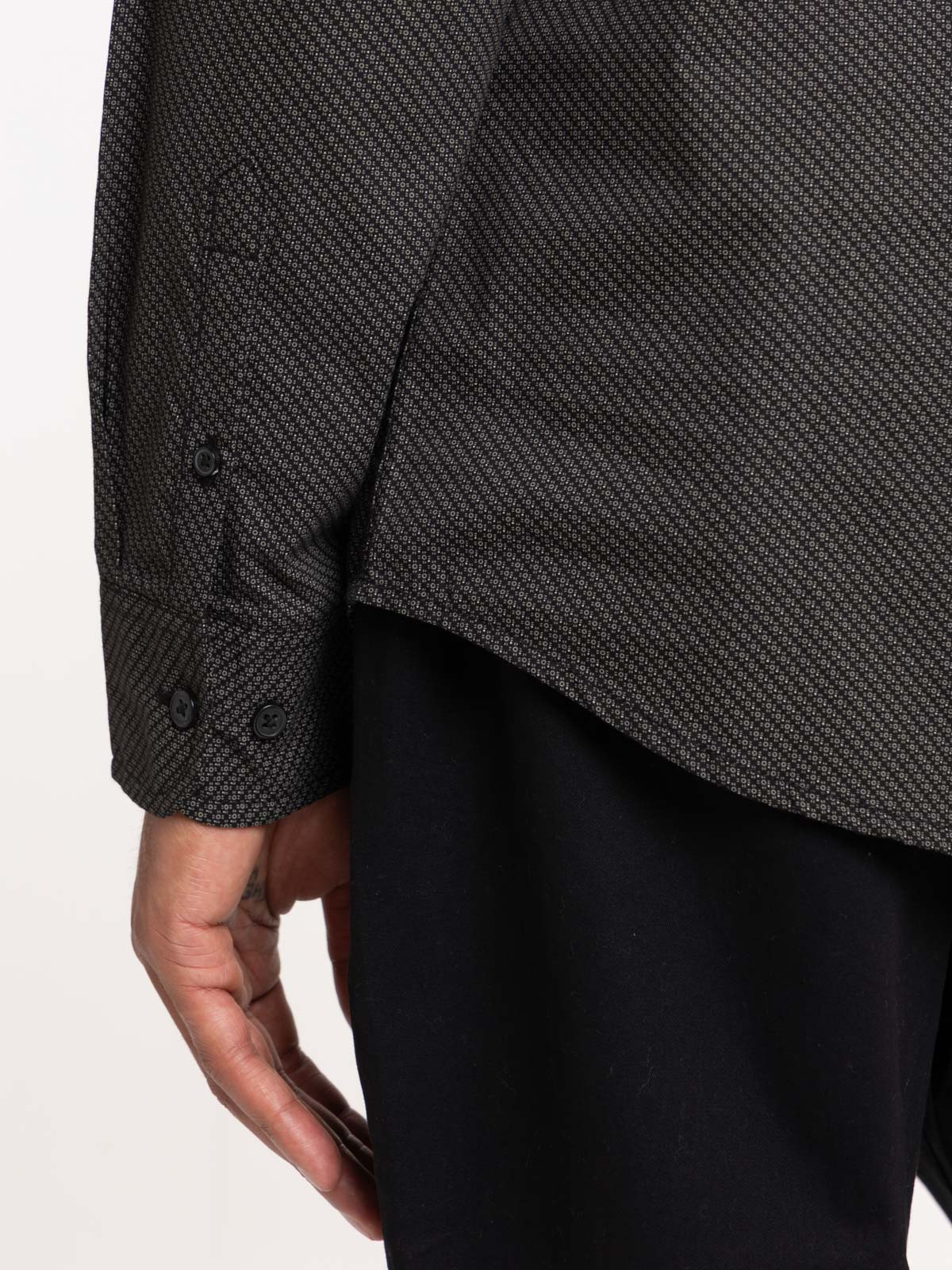 Chemise noire imprimée homme
