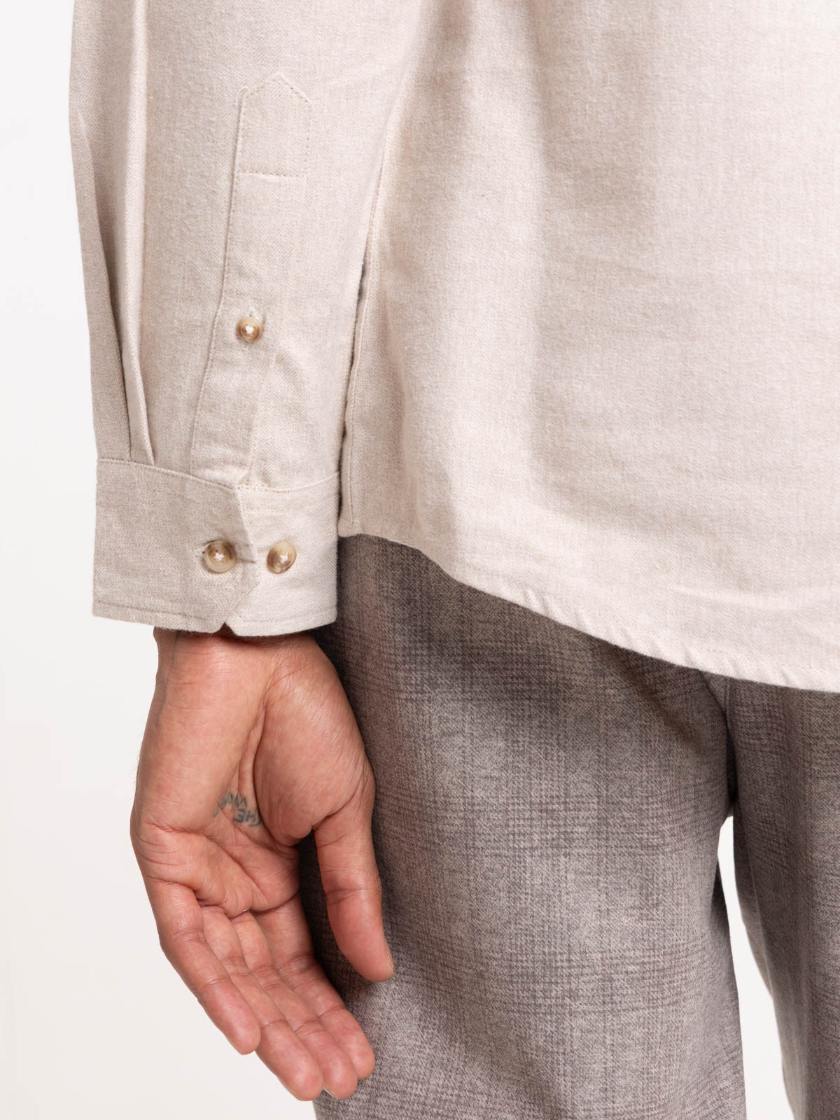 Chemise unie manches longues homme