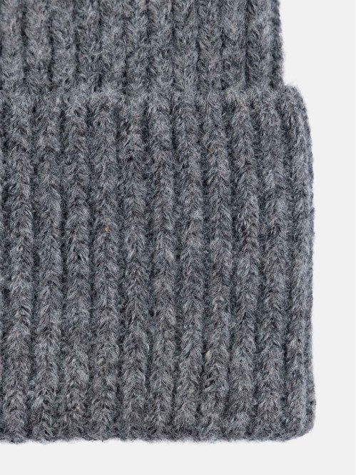 Bonnet basique gris moyen...