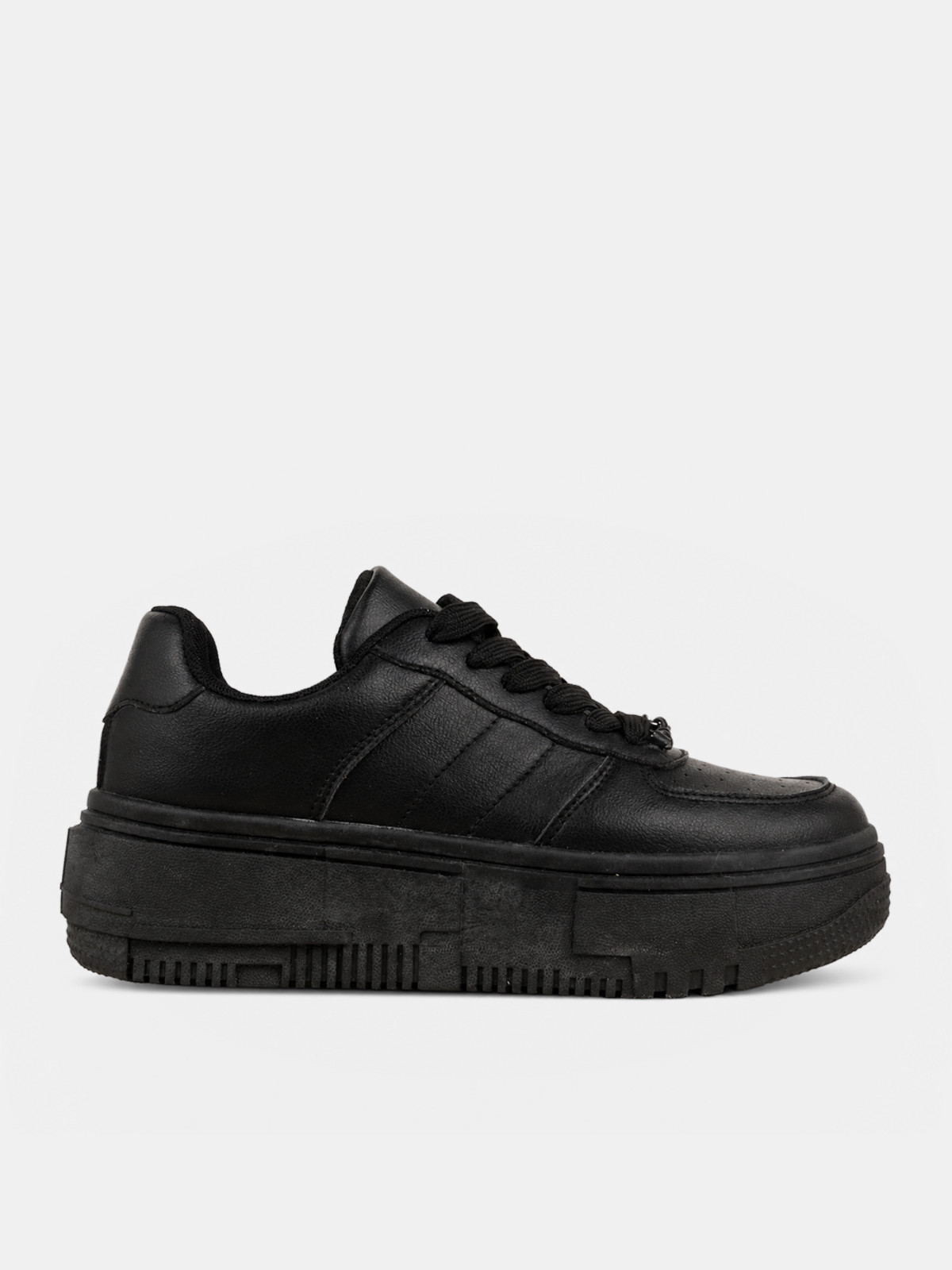 Baskets noires à lacets femme (36-41) Baskets noires à lacets femme (36-41)
