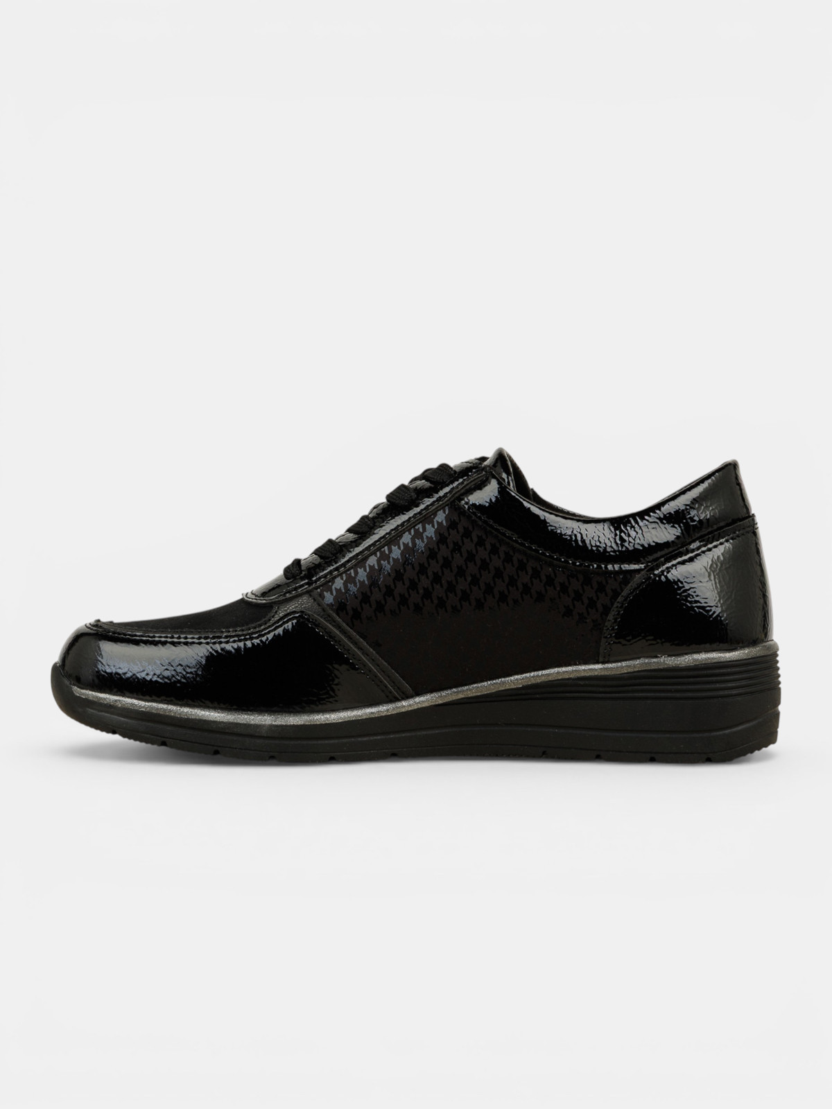 Baskets noires confort femme (36-41)