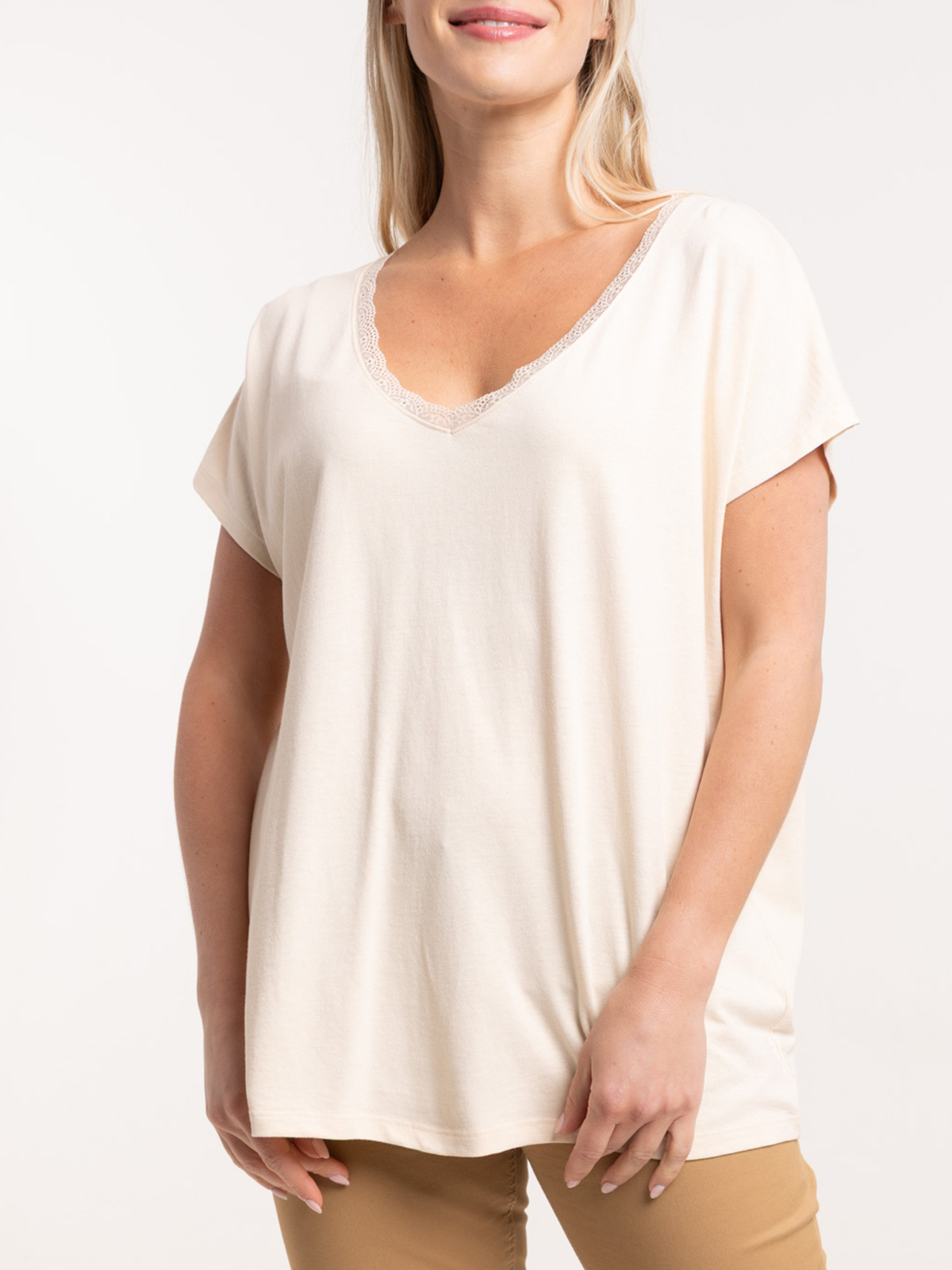Tee-shirt linen col V dentelle femme Tee-shirt linen col V dentelle femme