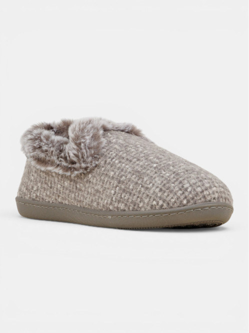 Chaussons fourrés ISOTONER...