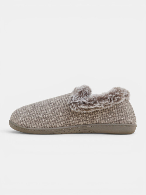 Chaussons fourrés ISOTONER...