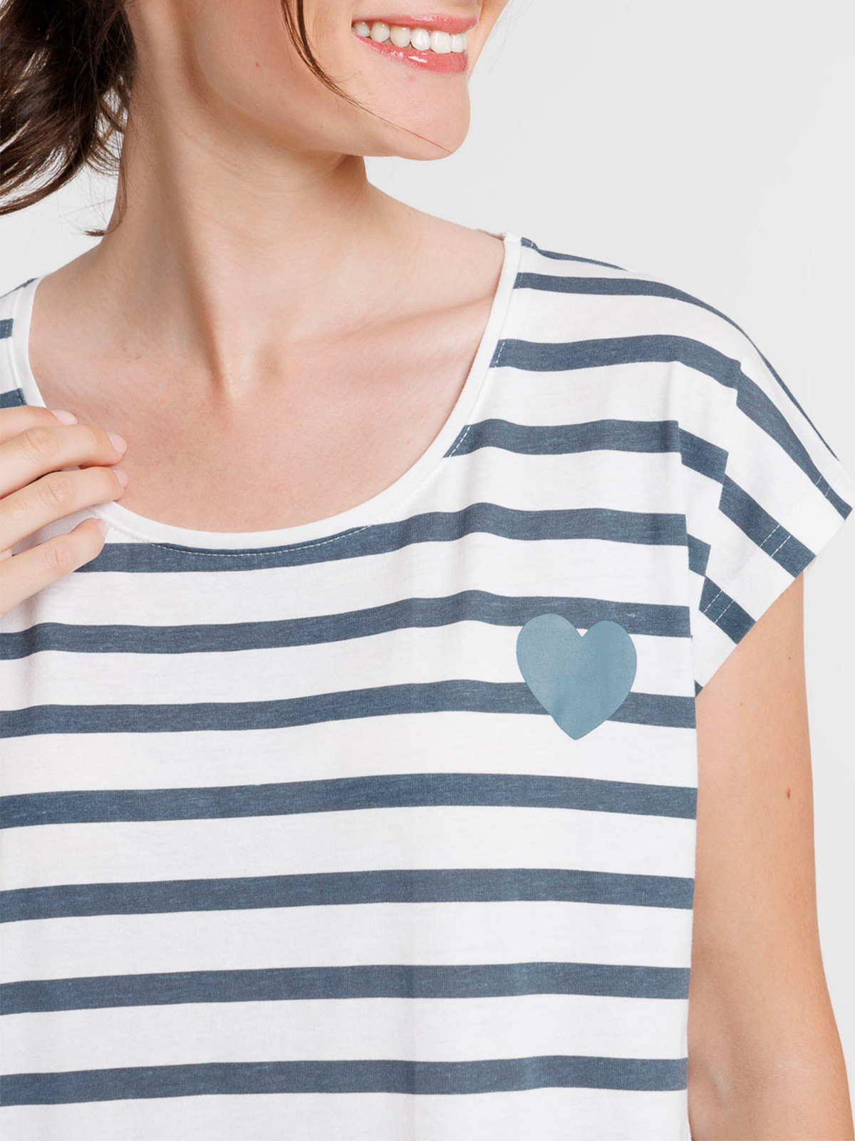 Chemise de nuit rayée femme Chemise de nuit rayée femme