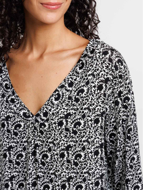 T-shirt col V motif floral...