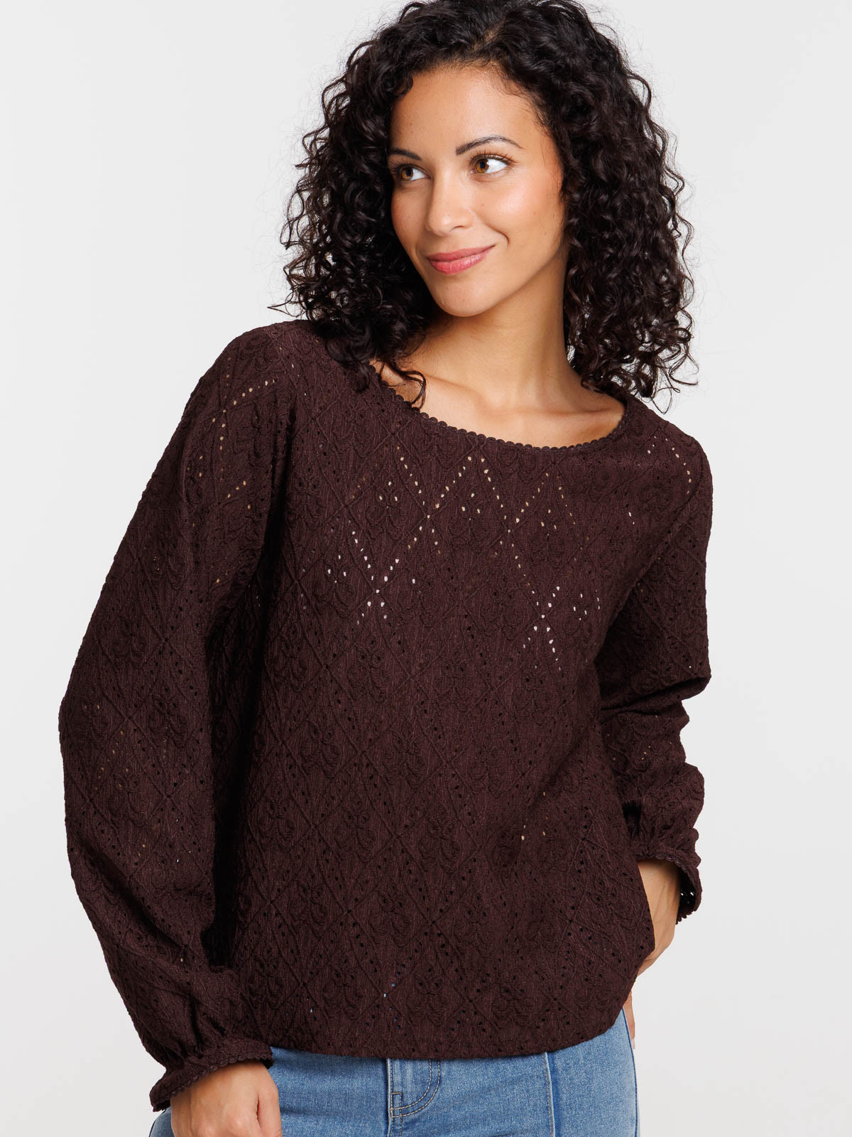 T-shirt motif ajouré femme T-shirt motif ajouré femme