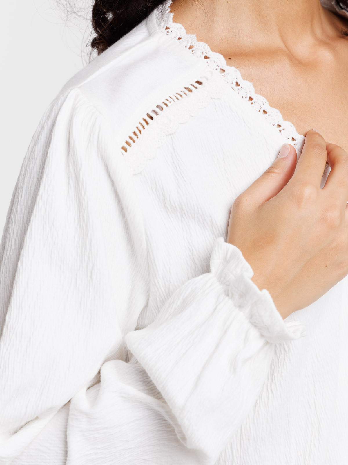 T-shirt col V boutonné écru femme