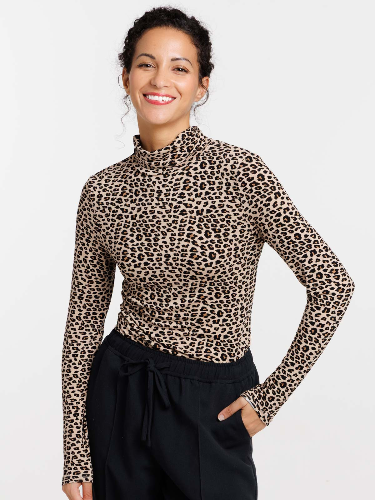 T-shirt col roulé léopard femme T-shirt col roulé léopard femme