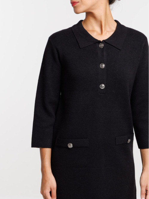 Robe pull noire boutonnée...