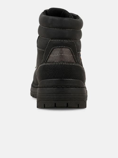 Boots lacets coloris noir...