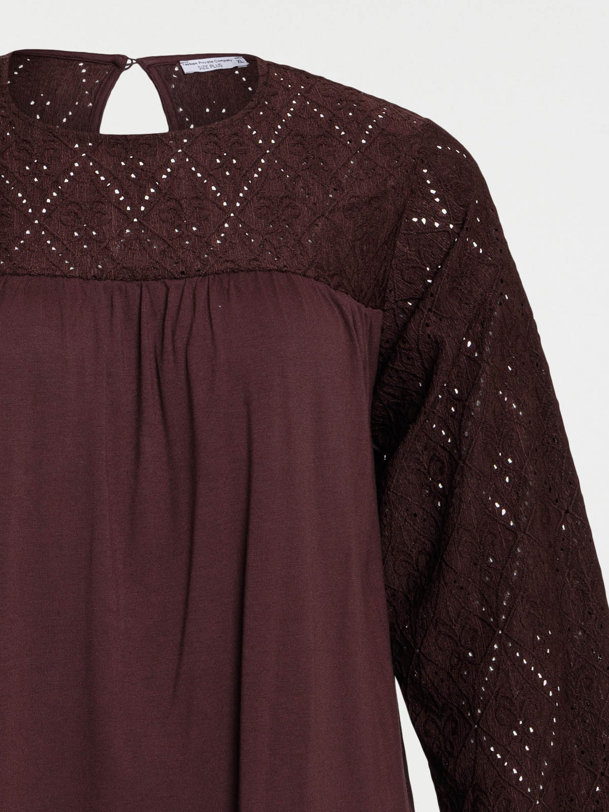 T-shirt motif ajouré femme grande taille