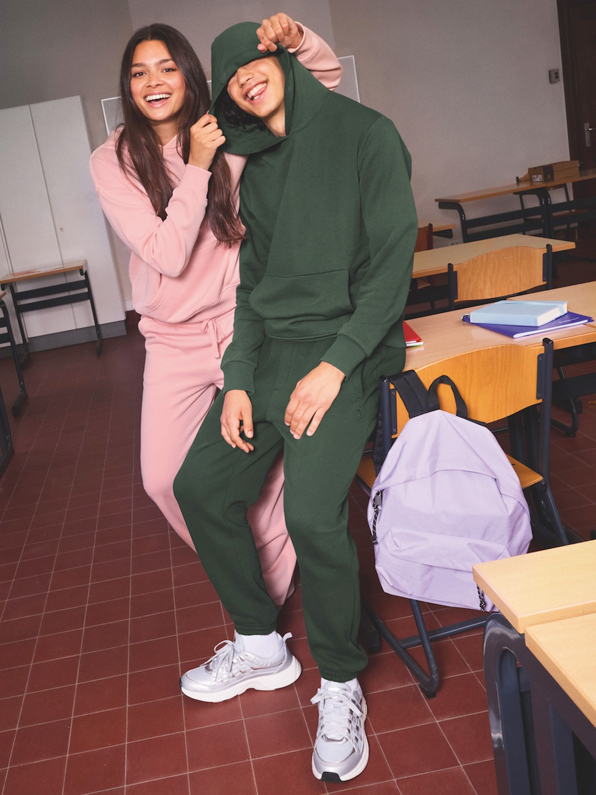Sweat uni à capuche homme Sweat uni à capuche homme