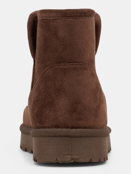 Bottines marrons suédines...