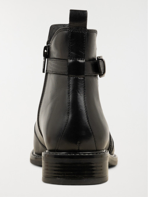 Bottines noires zippées...