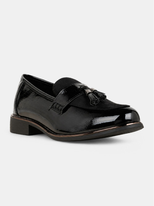 Mocassins noirs pompons...