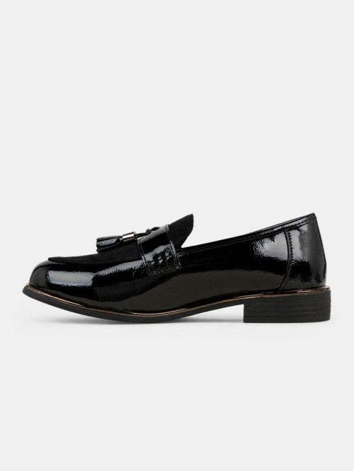 Mocassins noirs pompons...