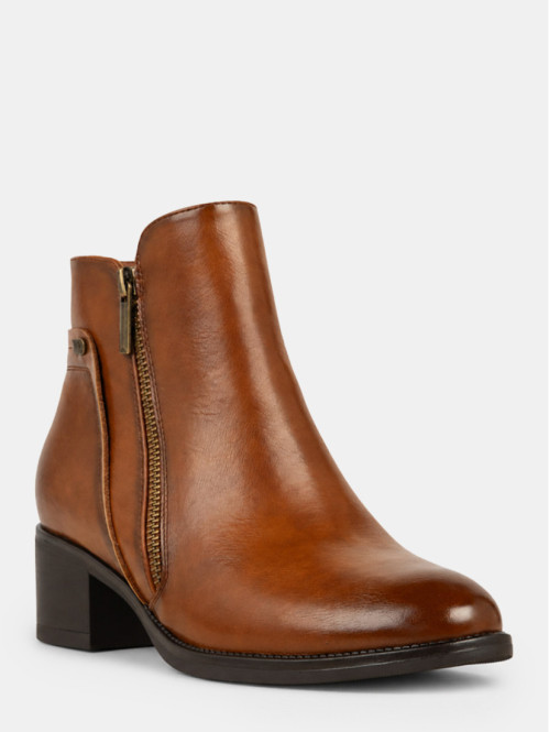 Bottines marrons à talon...