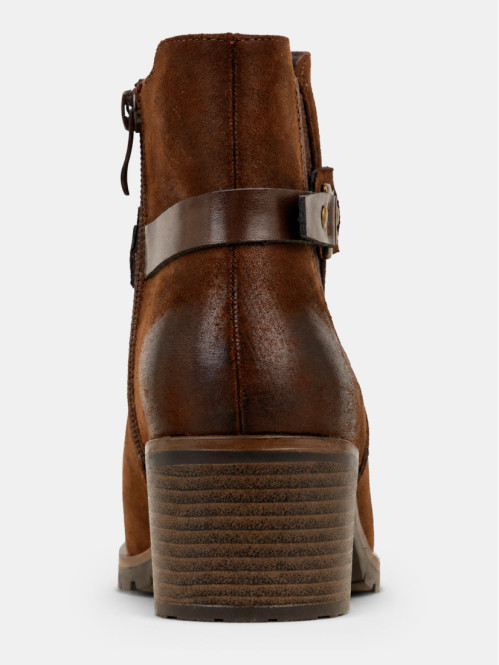 Bottines à talon marron...