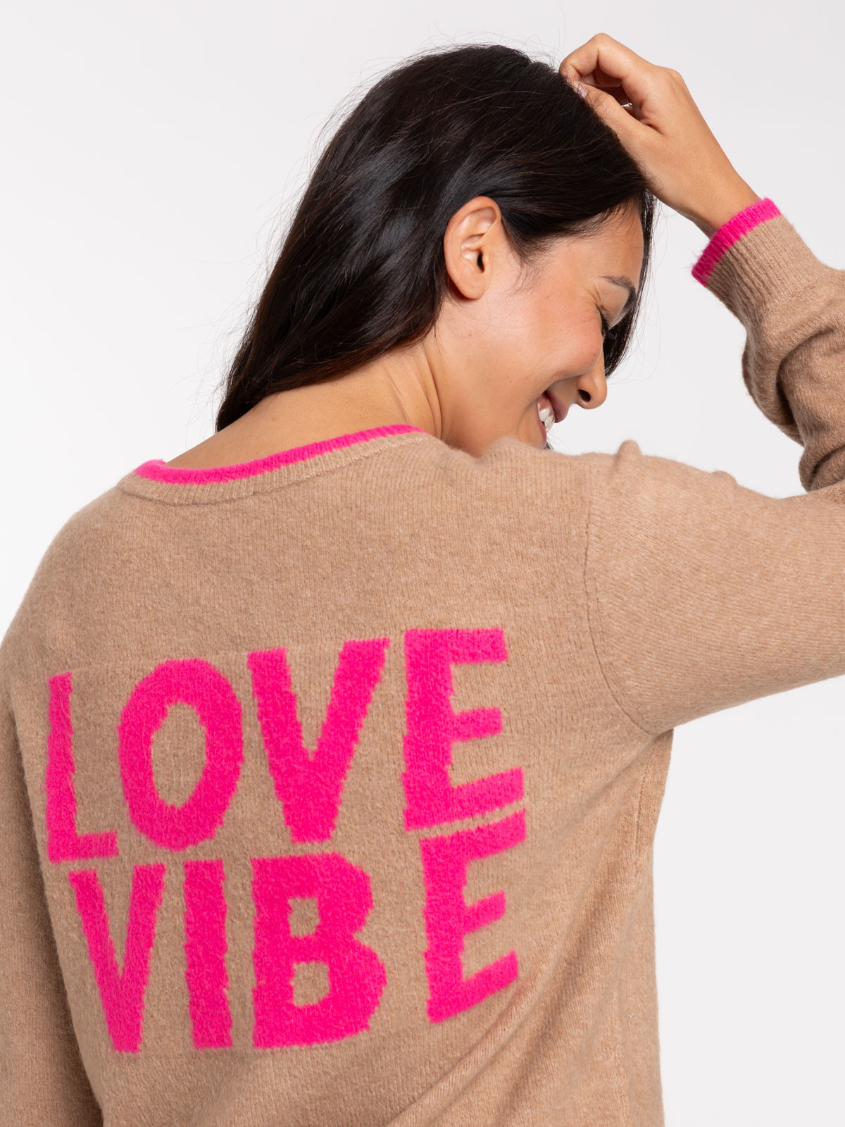 Gilet boutonné coeur Love vibe femme Gilet boutonné coeur Love vibe femme