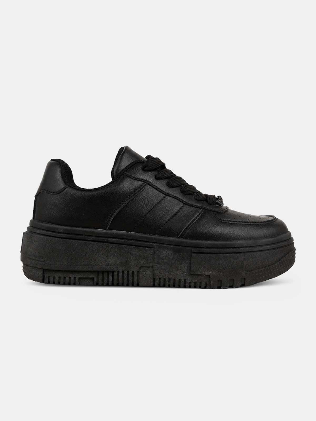 Baskets noires à lacets femme (36-41) Baskets noires à lacets femme (36-41)