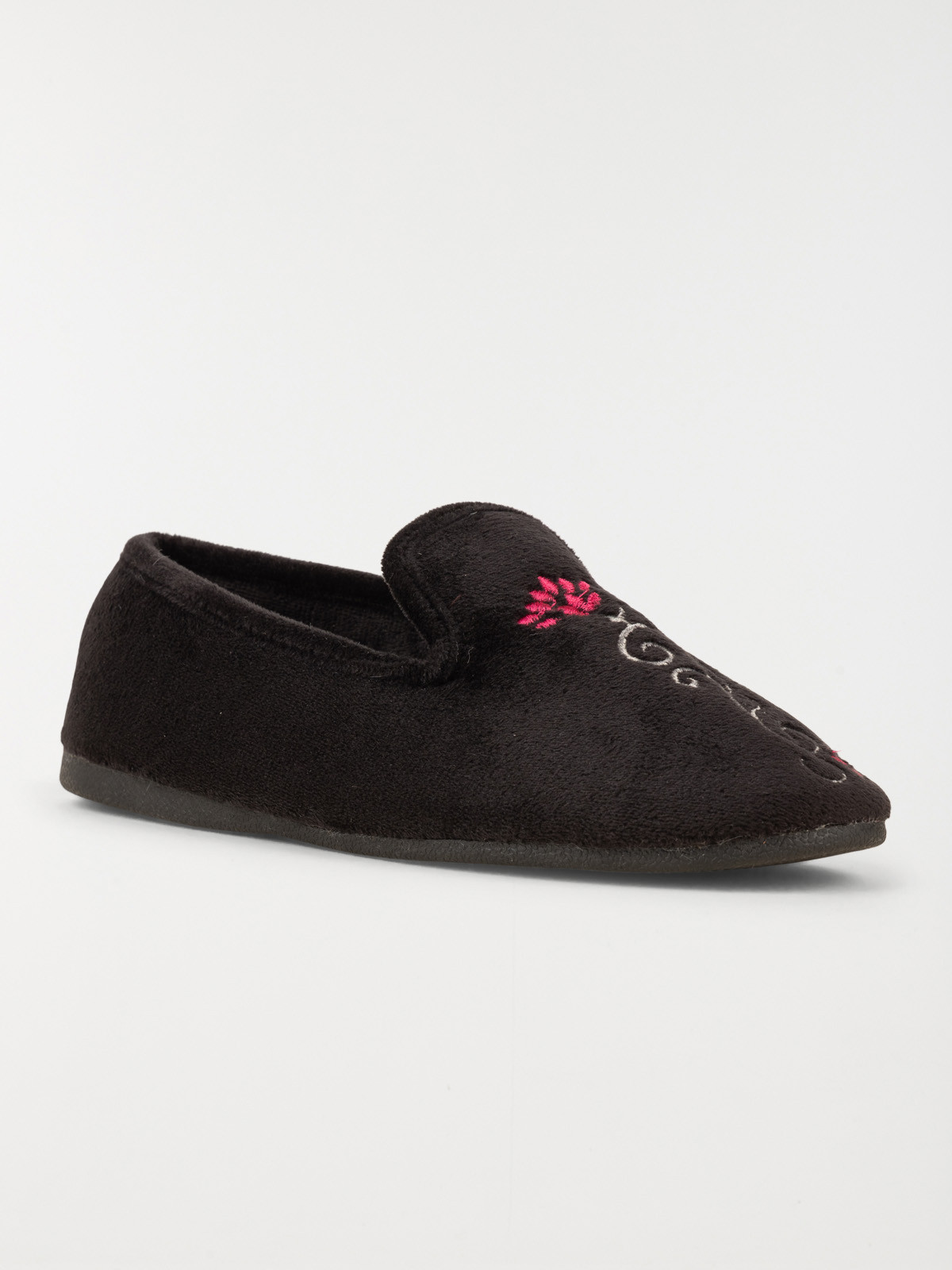 Chausson noir fleur brodé femme (36-41) Chausson noir fleur brodé femme (36-41)
