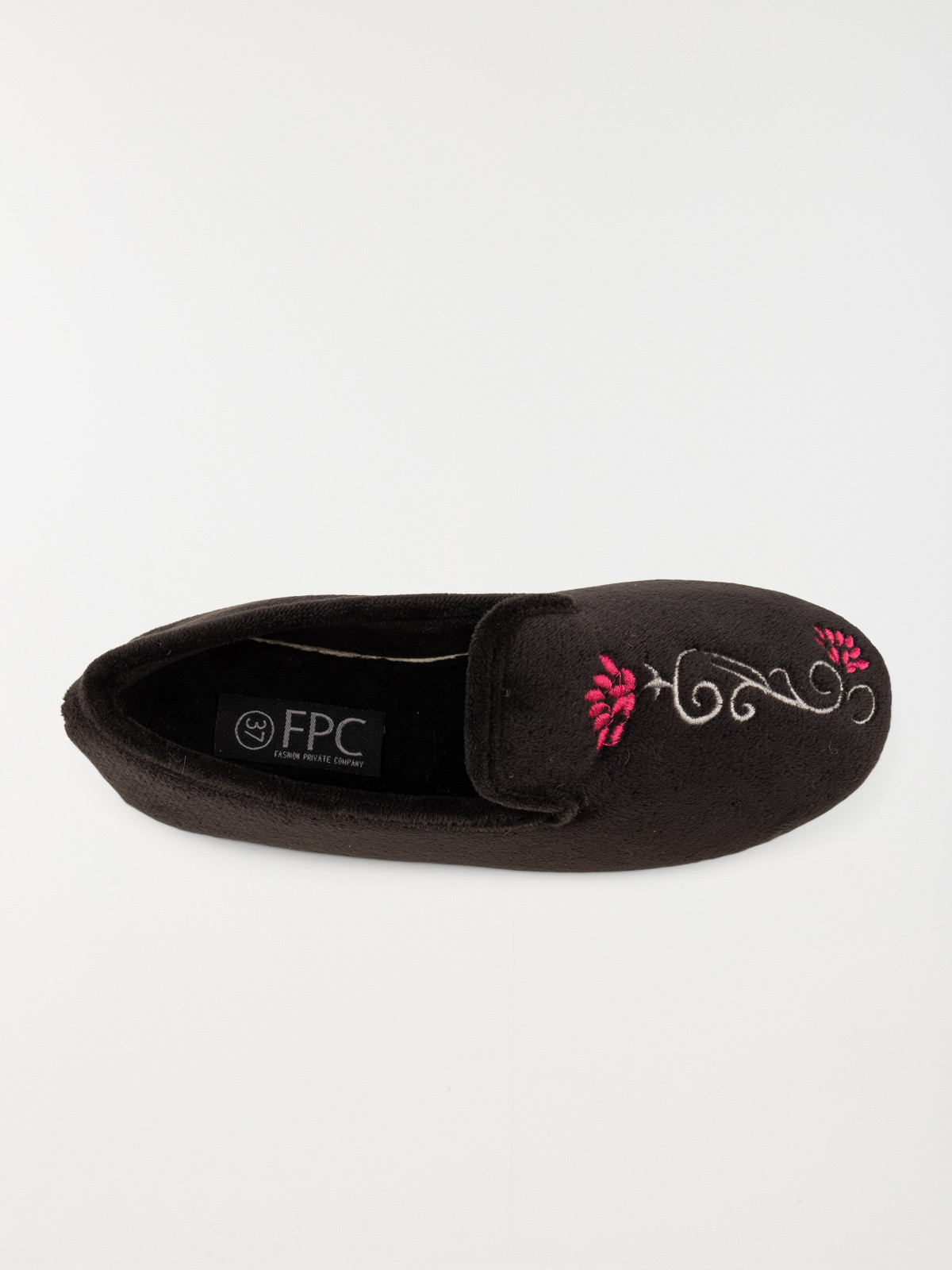 Chausson noir fleur brodé femme (36-41) Chausson noir fleur brodé femme (36-41)