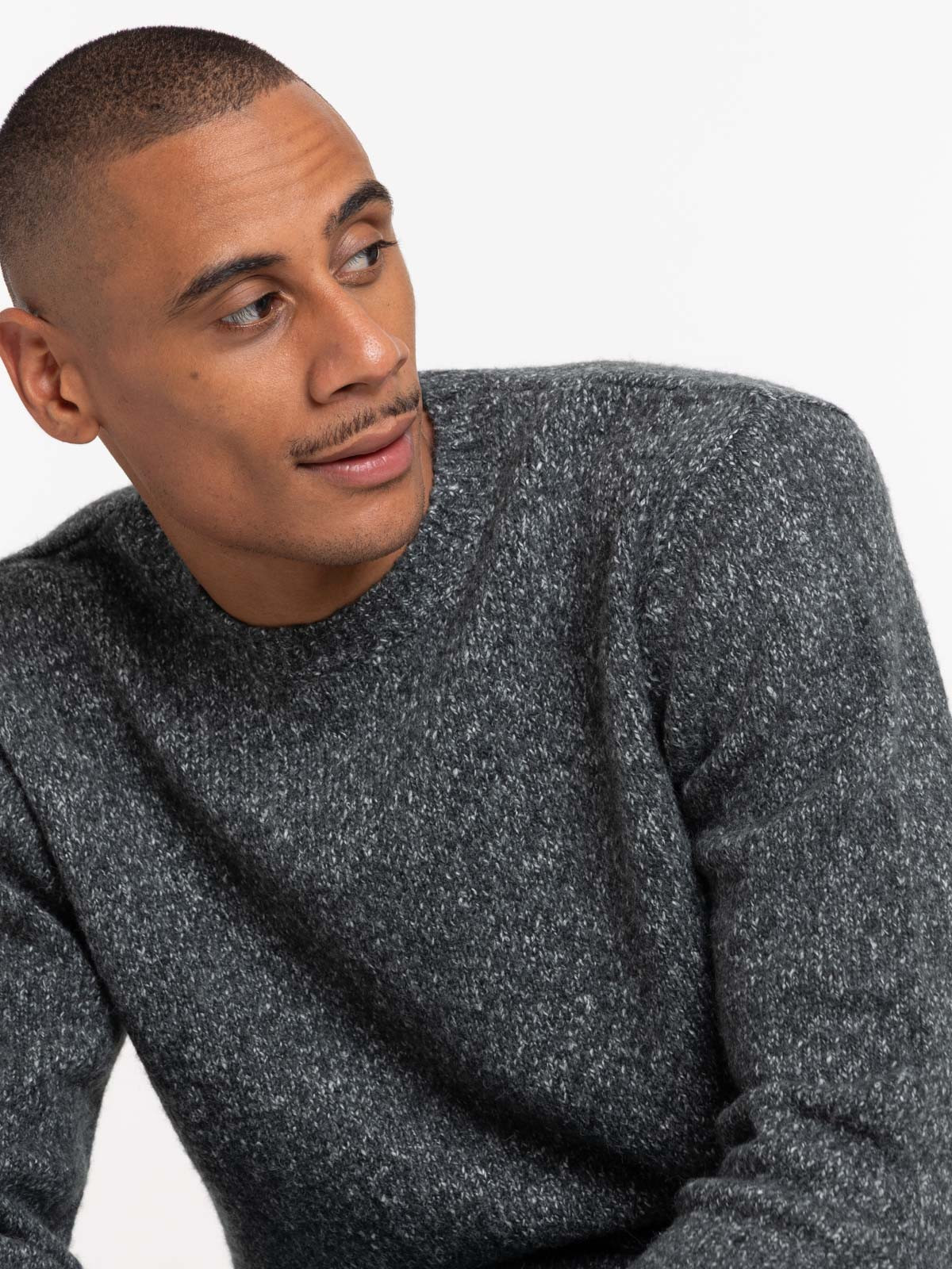 Pull maille moulinée col rond homme Pull maille moulinée col rond homme