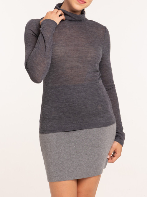 T-shirt col roulé gris...