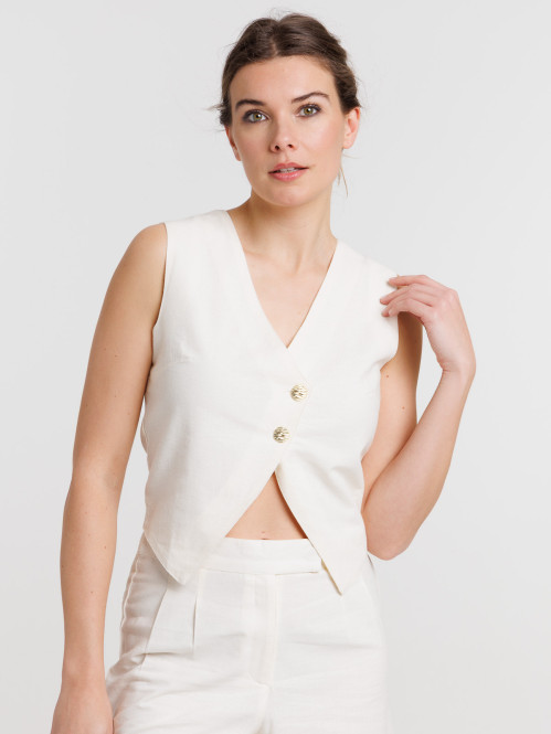 Gilet boutonné sans manches...