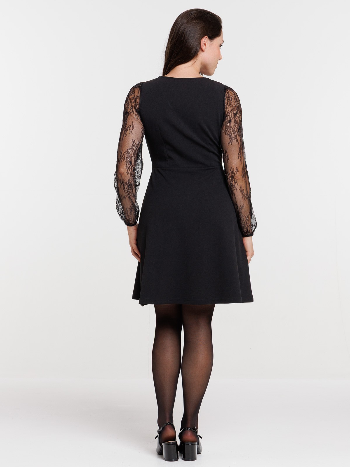 Robe noire courte manches dentelle femme Robe noire courte manches dentelle femme